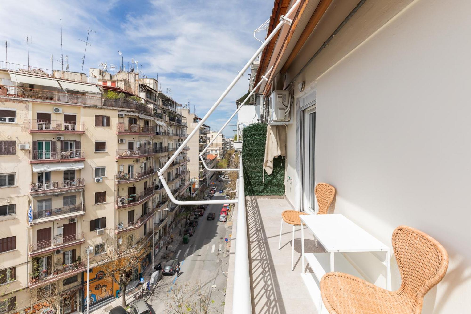 Sunshine By Halu! City Centre Family Retreat Thessaloniki Exterior photo